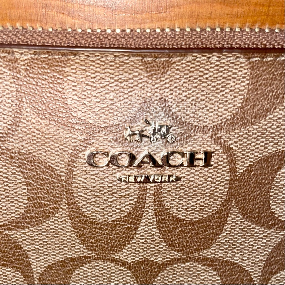 Coach Monogram Brown Crossbody - Picture 3 of 12